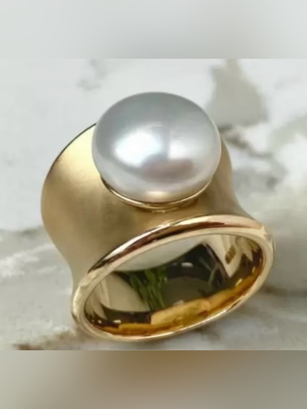 Gold Pearl Cabochon Bezel Ring - Elegant Women's Statement Jewelry Size 7